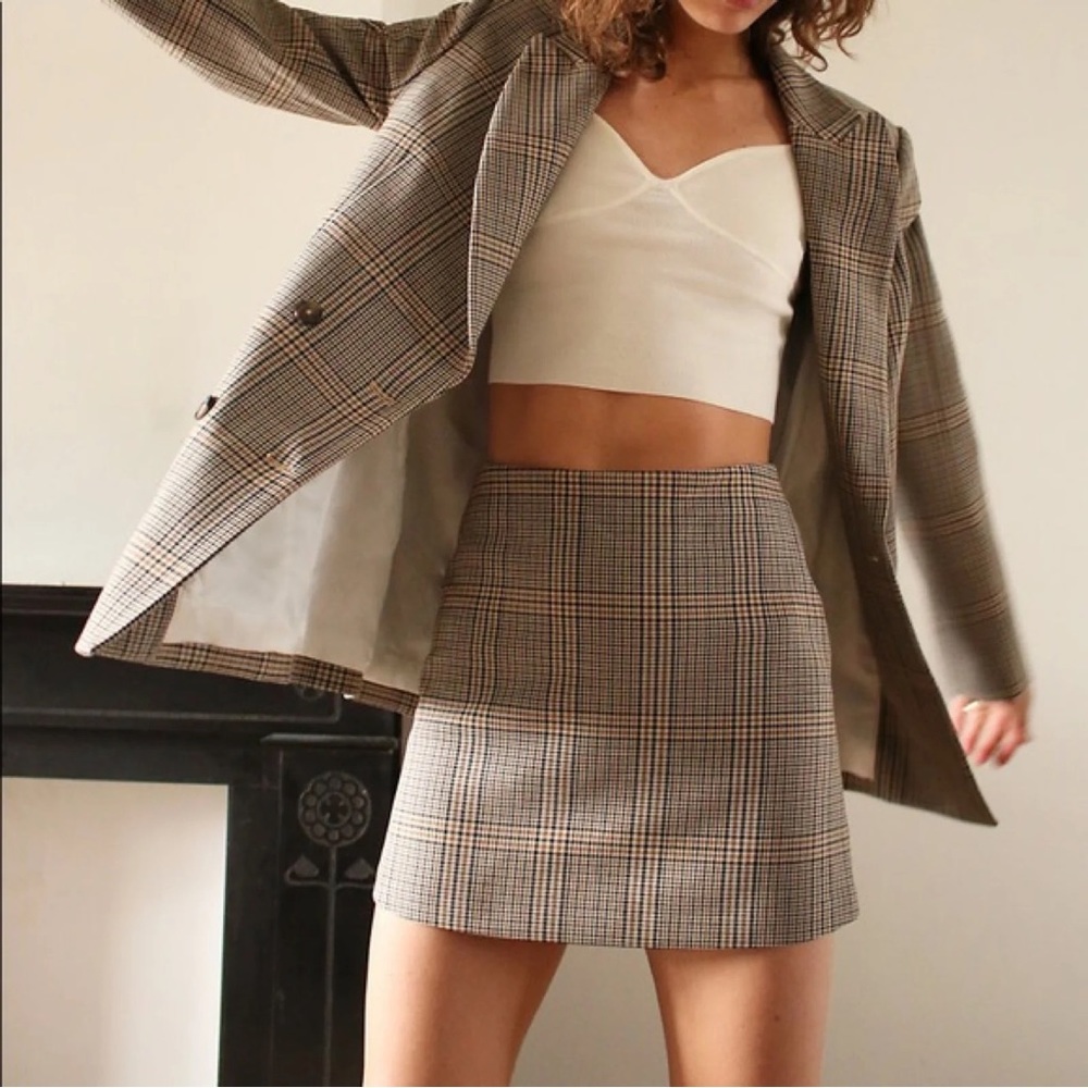 Aritzia Wilfred mini skirt small